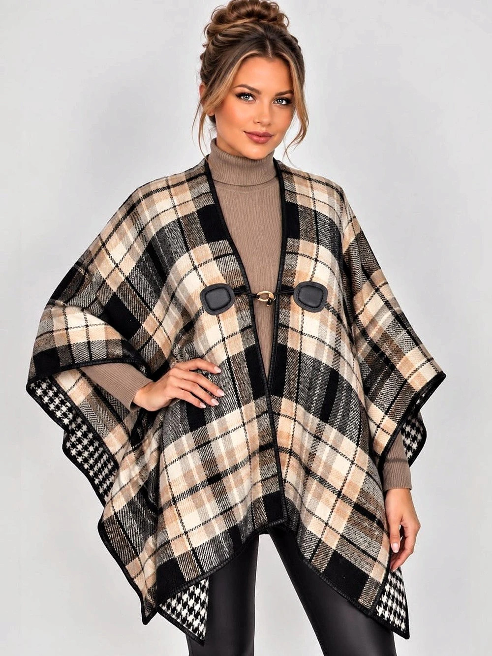 Double View Poncho Cape (Reversible) Liz Claiborne Checkered - Unitalla Black &